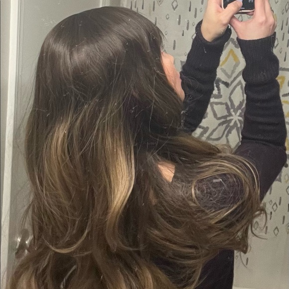Ombré brown curly synthetic wig. - Picture 3 of 13
